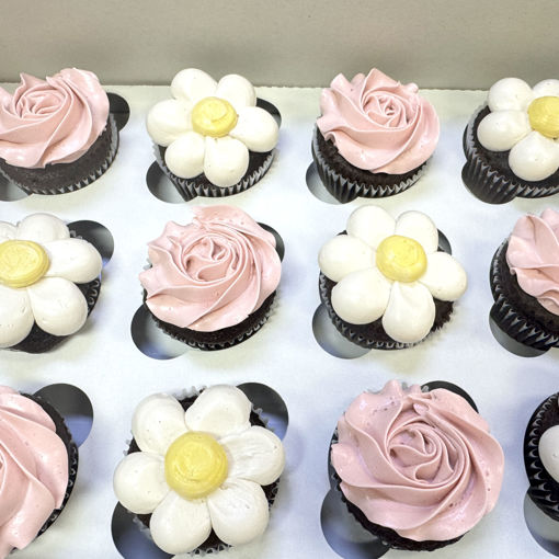 Spring-Floral-Cupcakes-By-Sweet-Traders